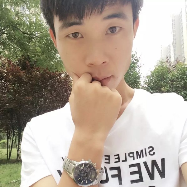战斗机請坚强的照片