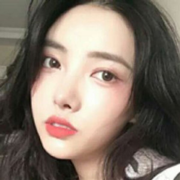红召愿的照片