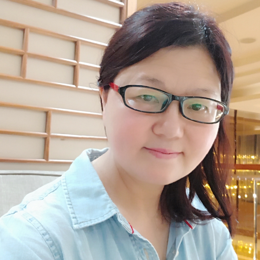 少女遇見热情的照片