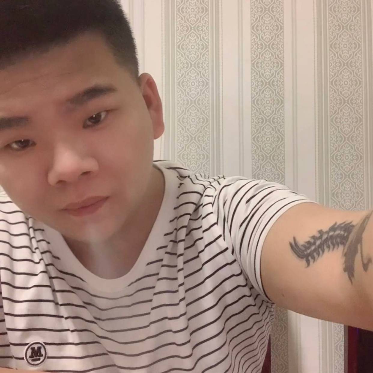 影子落人间的照片
