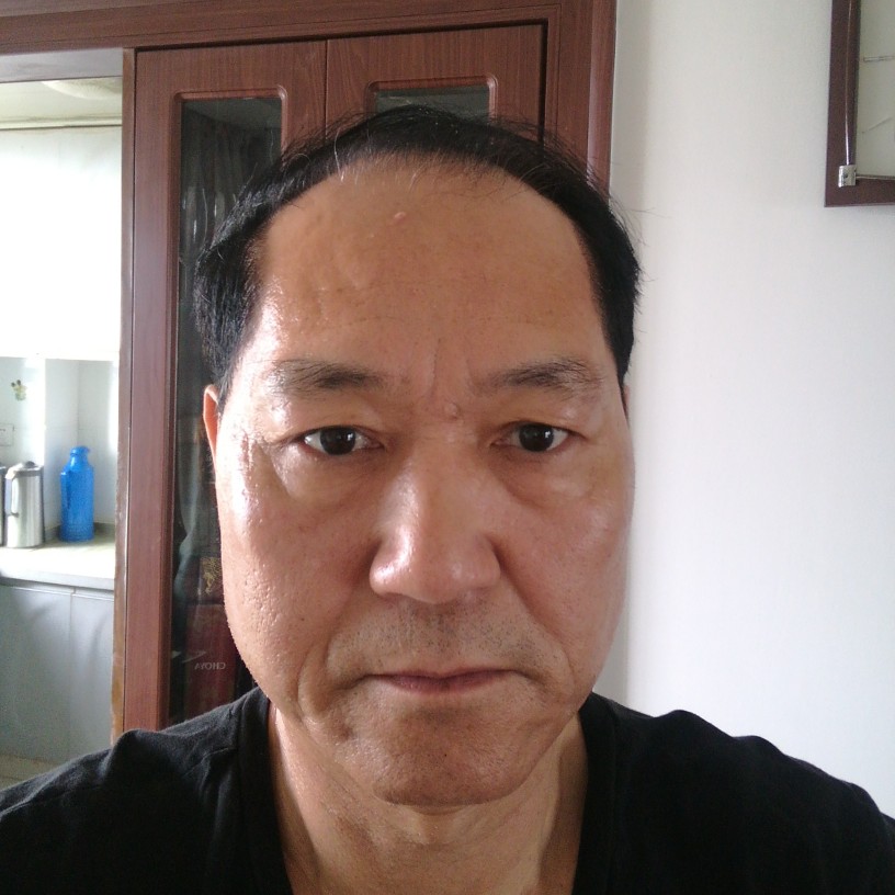 合适挽手棒棒糖的照片