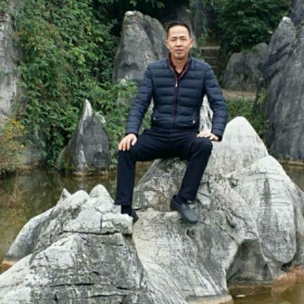 卢宗云的照片