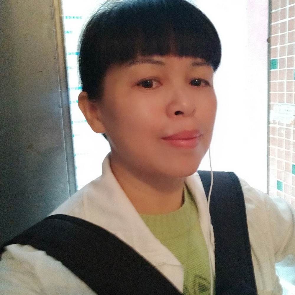 小熊猫泪了笑点低的照片