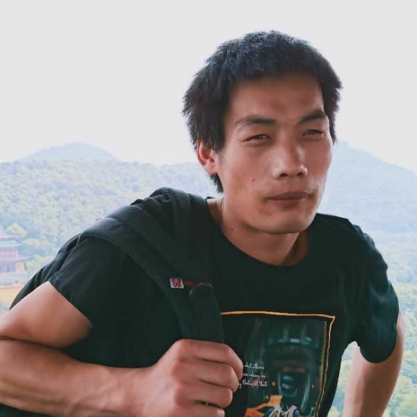 彭华中的照片