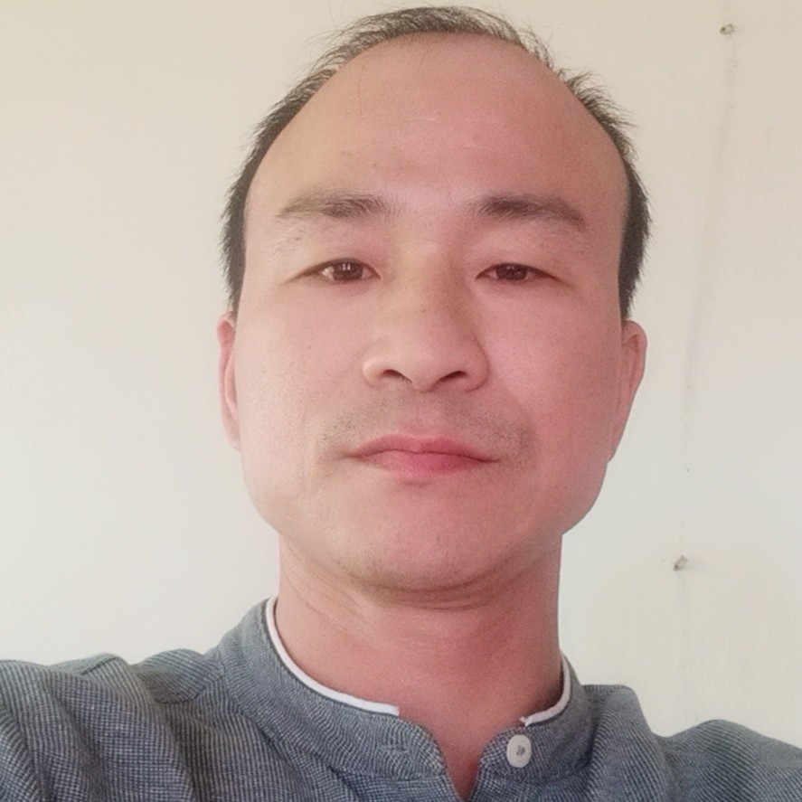 守护一片天空的照片