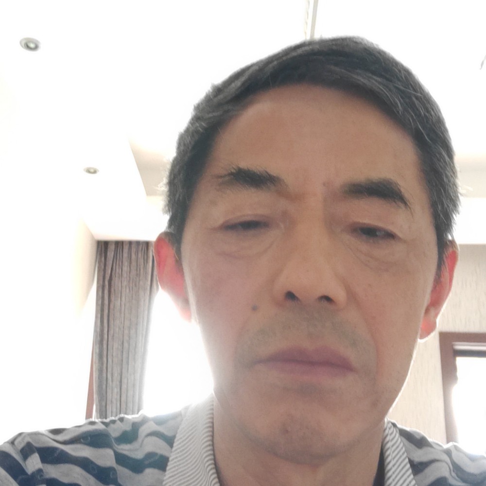无奈等待滑板的照片