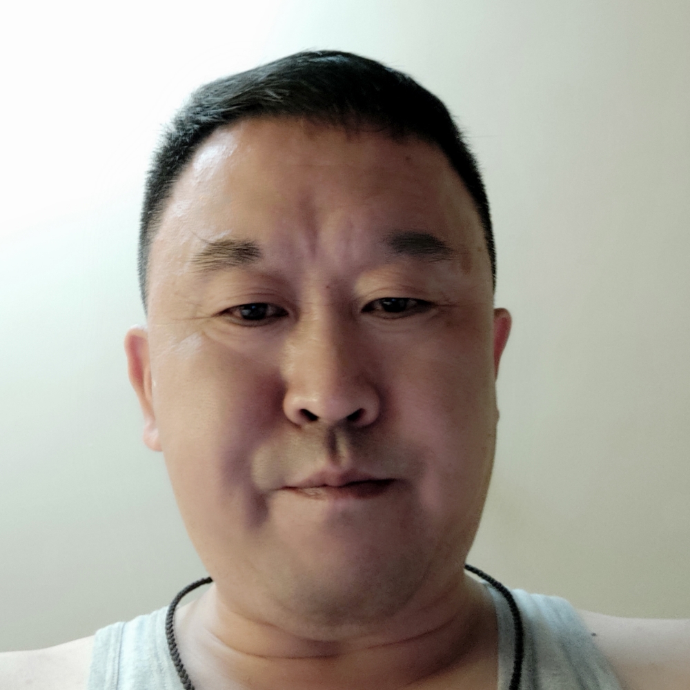 包容那硬币的照片