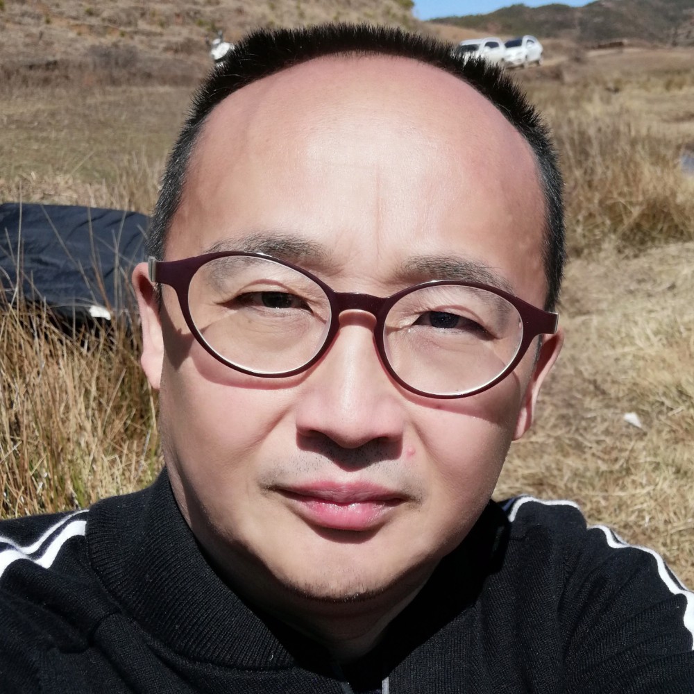 眼哥好人的照片