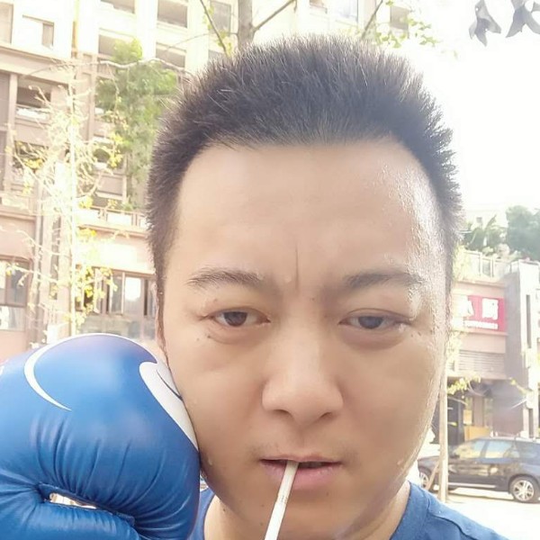 傲雪哥哥的照片