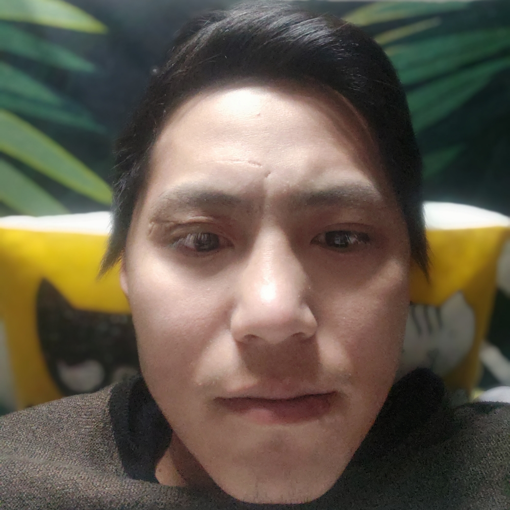 泪烬箜的照片