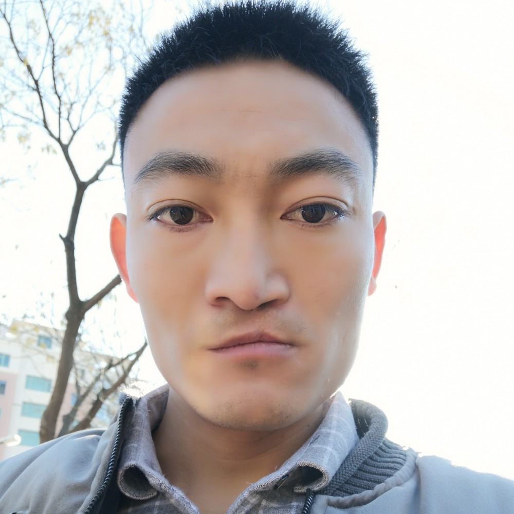 光强电子的照片