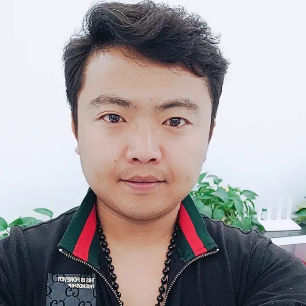 红尘想人陪的照片