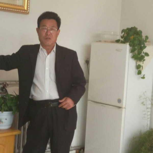 单身寂寞大叔的照片