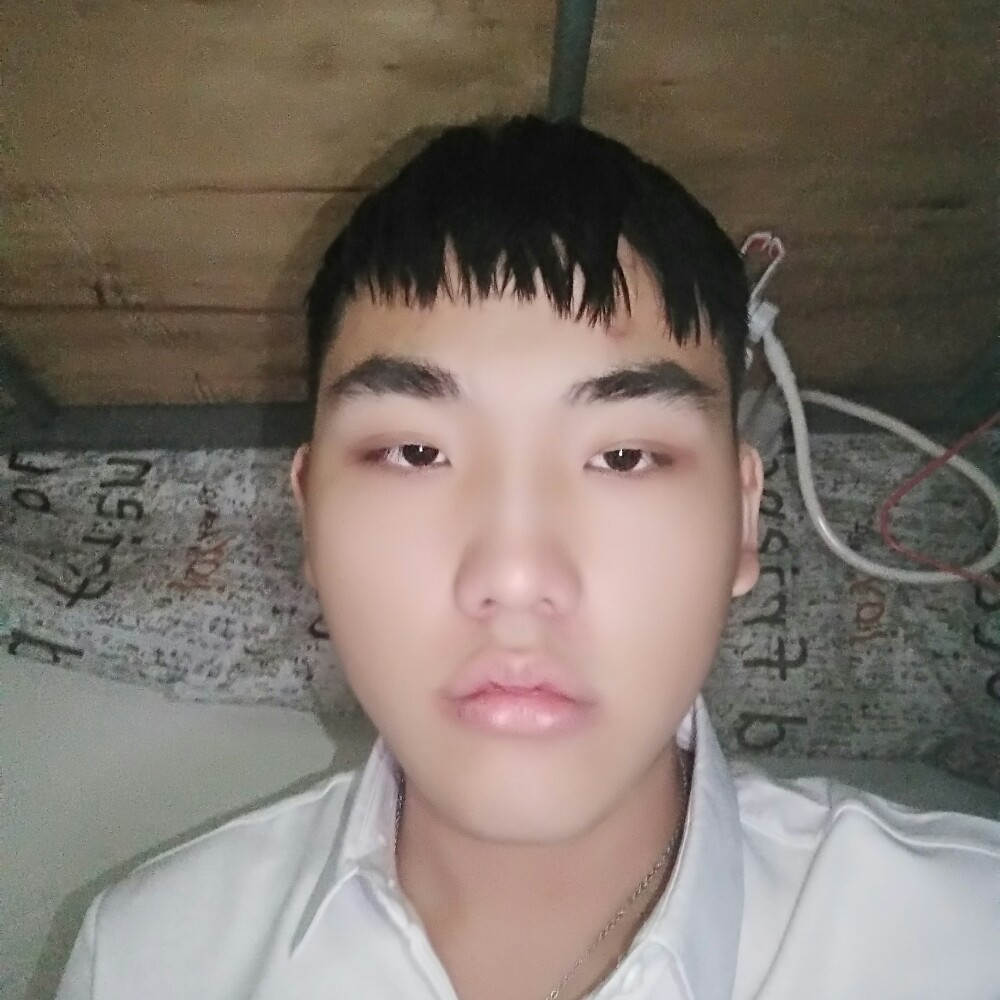 甜蜜小伙的照片