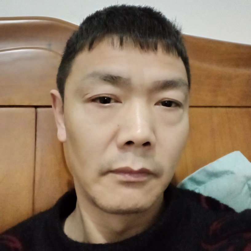 洁净向店员的照片