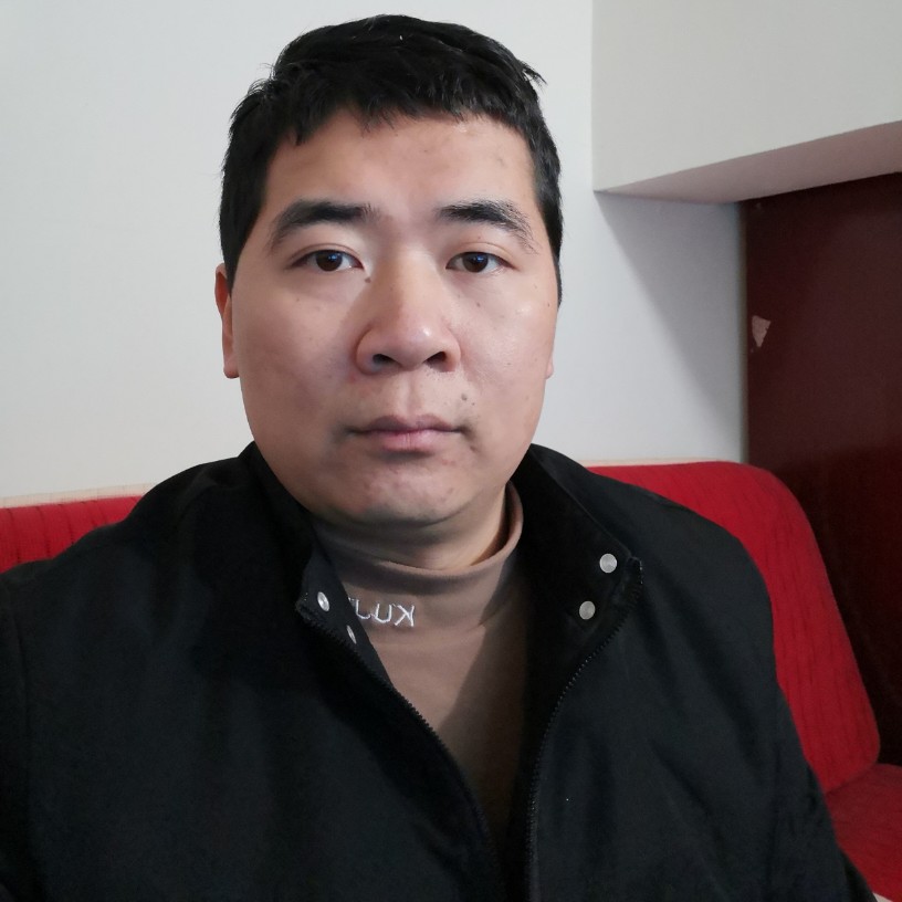 陈在鸿的照片