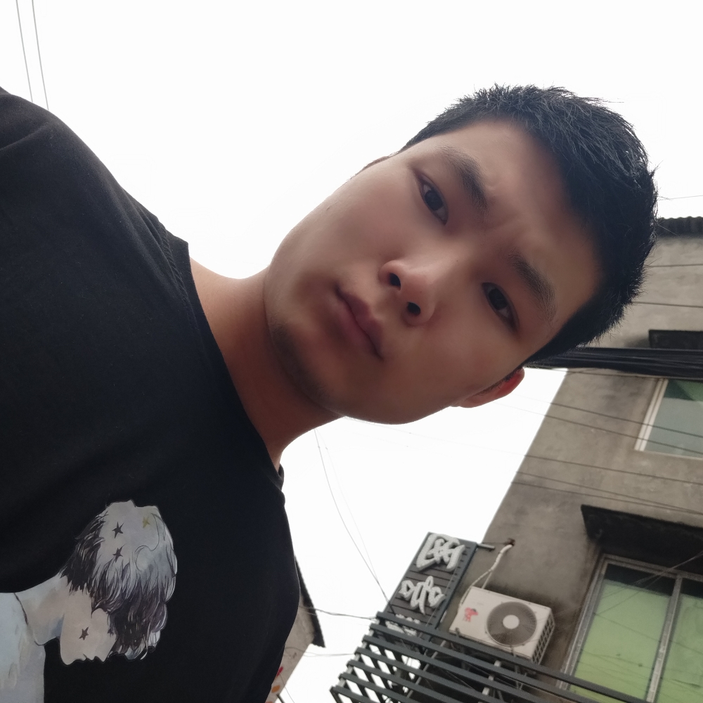 洁净向大白的照片