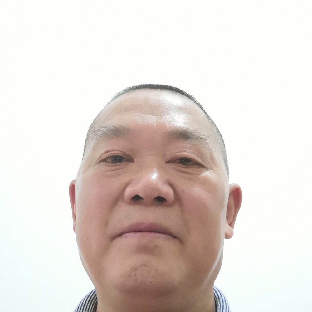 生动向花生的照片