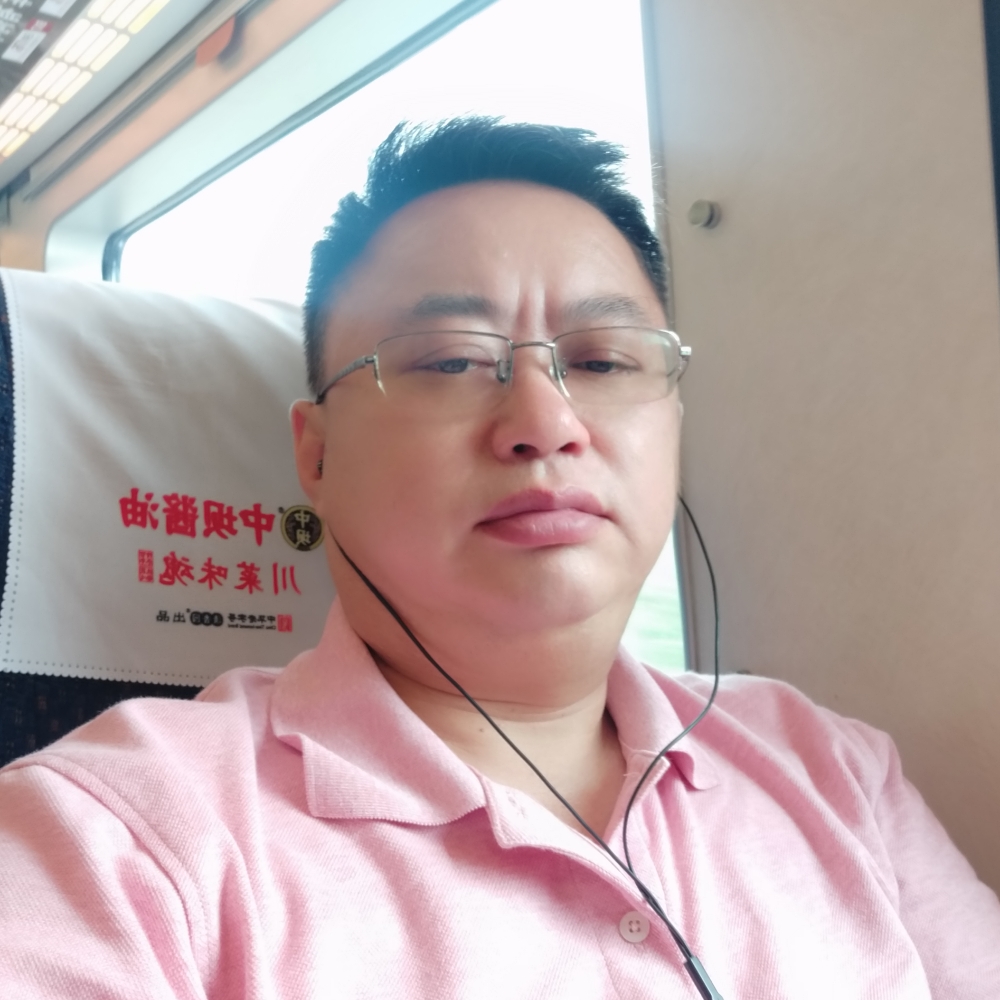 忧心等待宝贝的照片