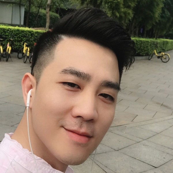 Liu俊谦的照片