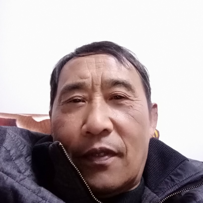 美丽愿秋月的照片