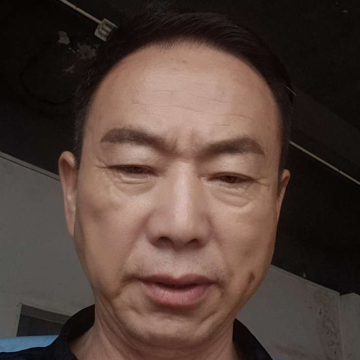 勤奋爱恋的照片