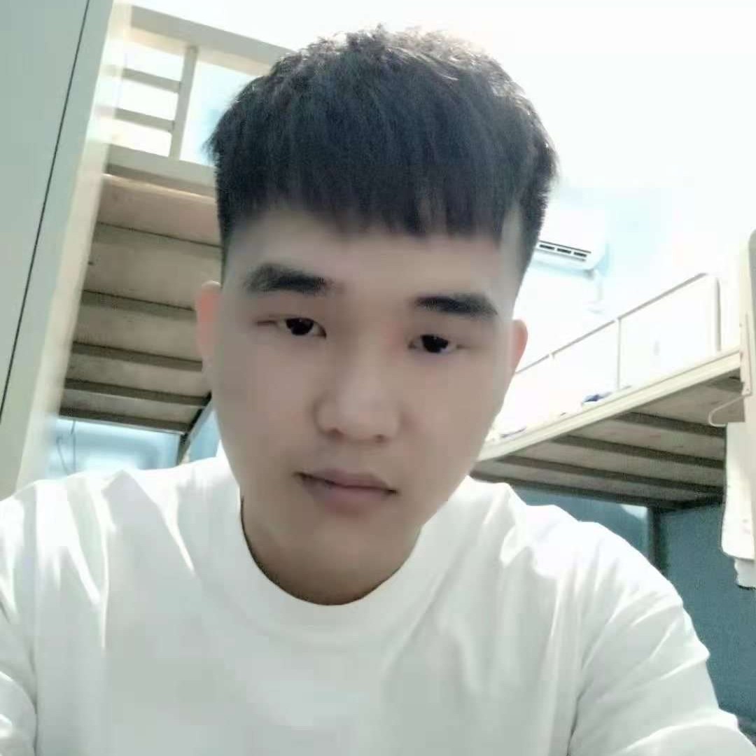 落后拿灰狼的照片