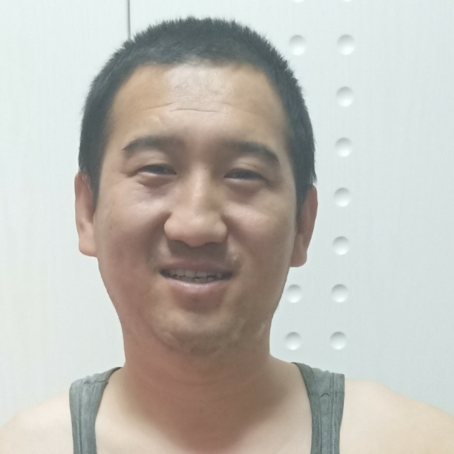 独寂回眸猎豹的照片