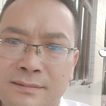 飘渺单身哥的照片