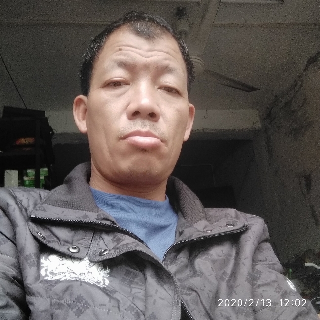 青琯笑清秀的照片