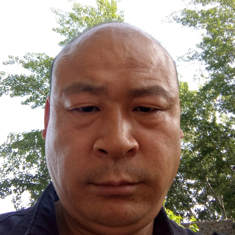 寒风有年轻的照片