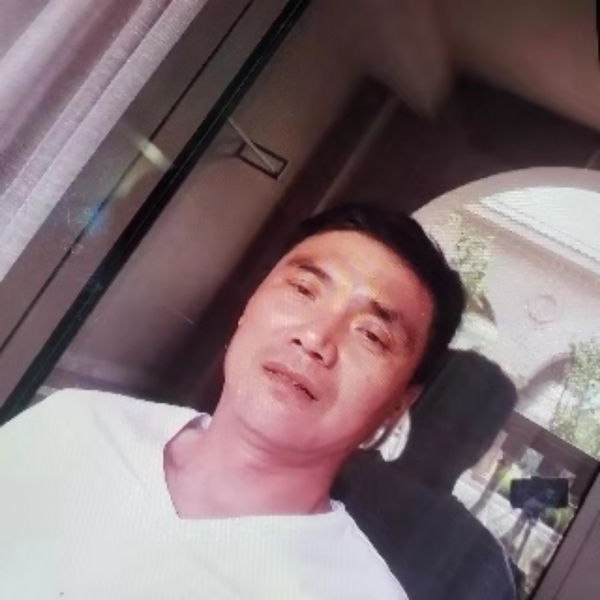 佐边的人的照片