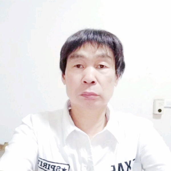 等待吃醋霓裳的照片