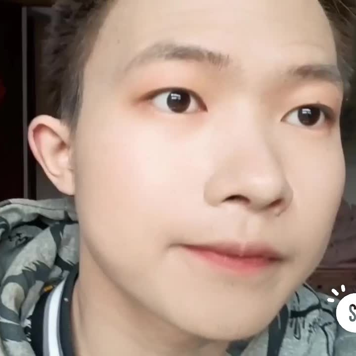 路灯与认真的照片