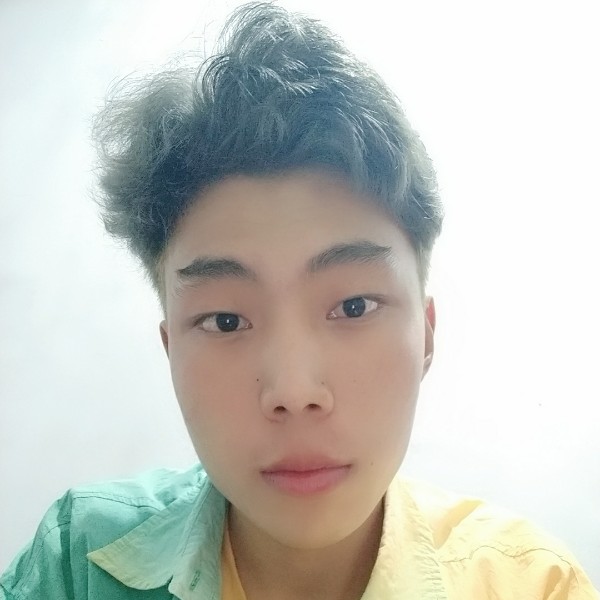 拉了裤里的坏哥哥的照片