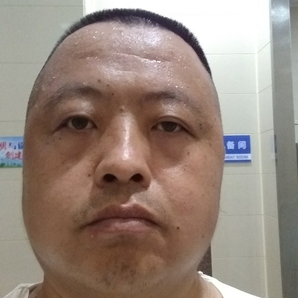 单身小童子的照片