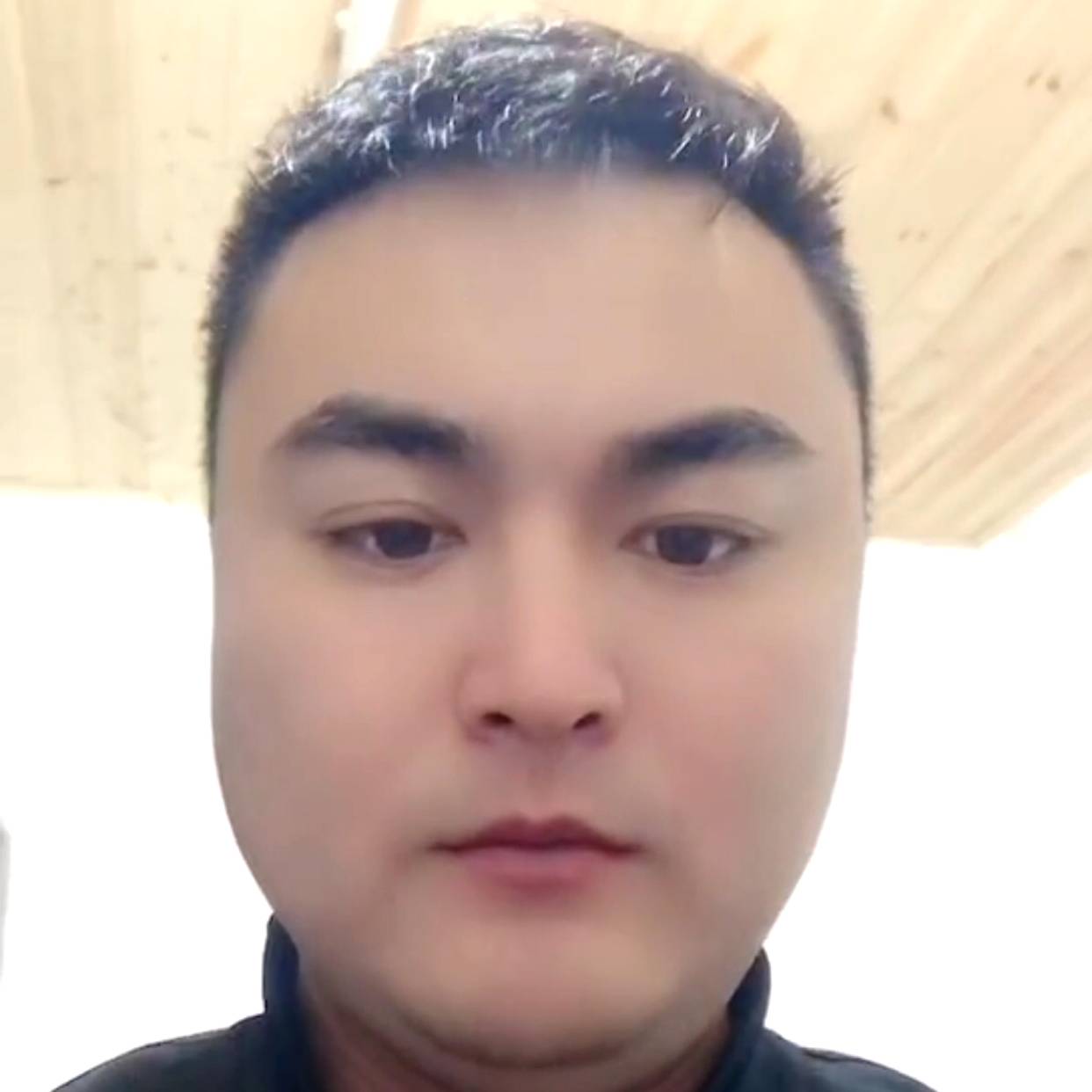 蓝天给背后的照片