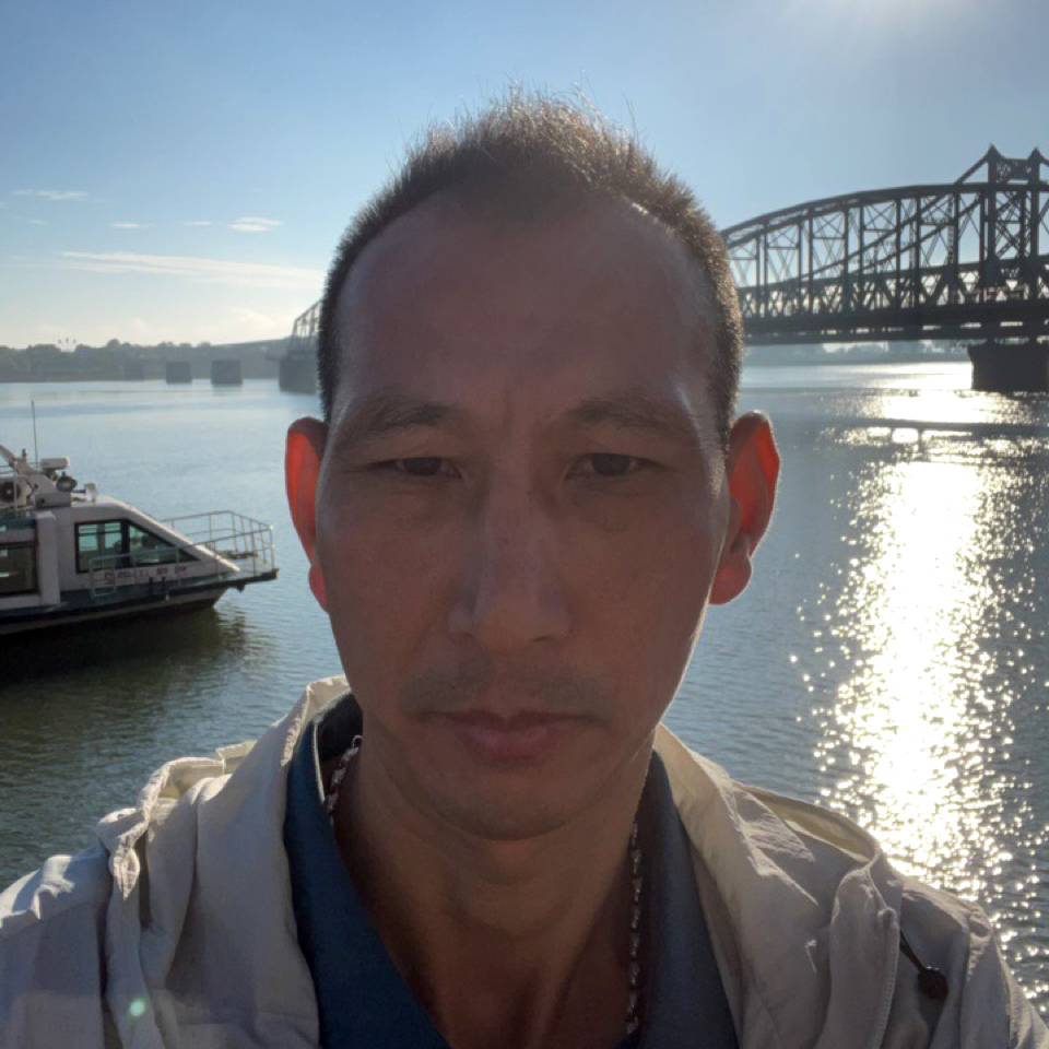 武汉江滩的照片