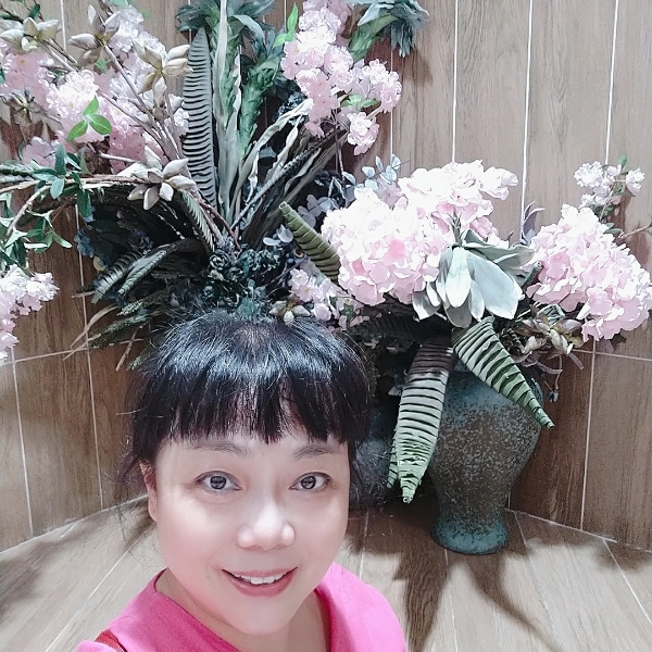 热情浅吻忘忧的照片