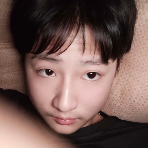 若拥的照片