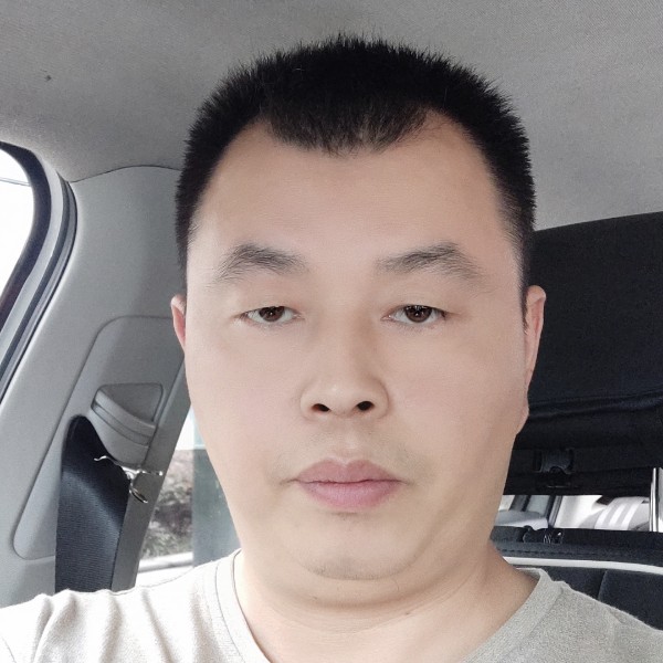手指朝上的照片