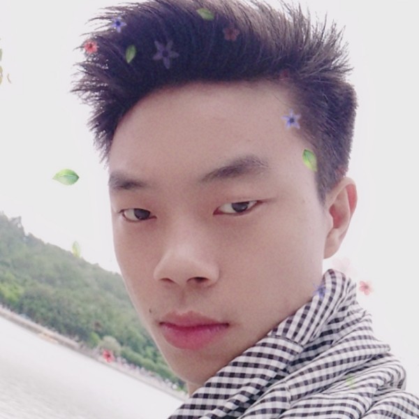 酒窝浅吻迷茫的照片