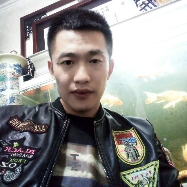 期待挽手傻傻的照片