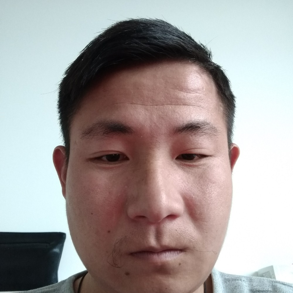 狄勇根的照片