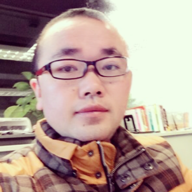 霓裳潇洒的照片