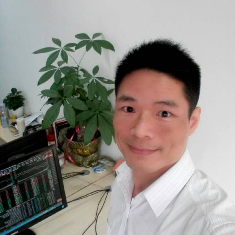 洪仁的照片