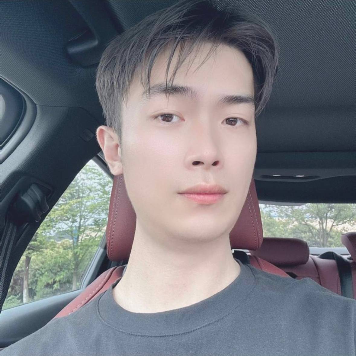 夕阳de草地的照片
