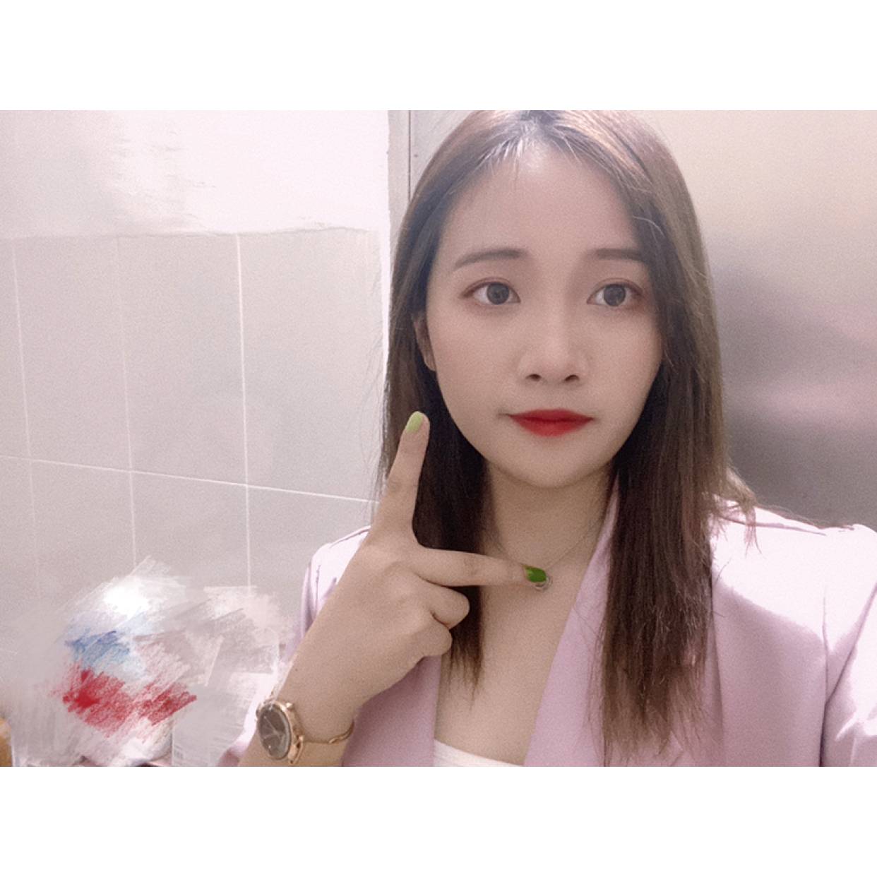 光亮笑星雨222的照片