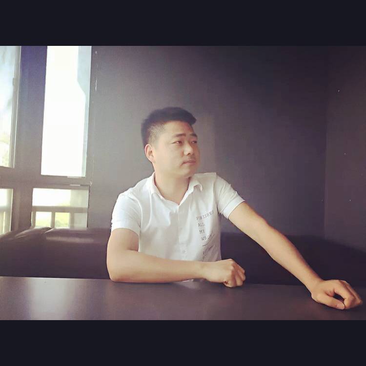音响凝眸跳跃的照片