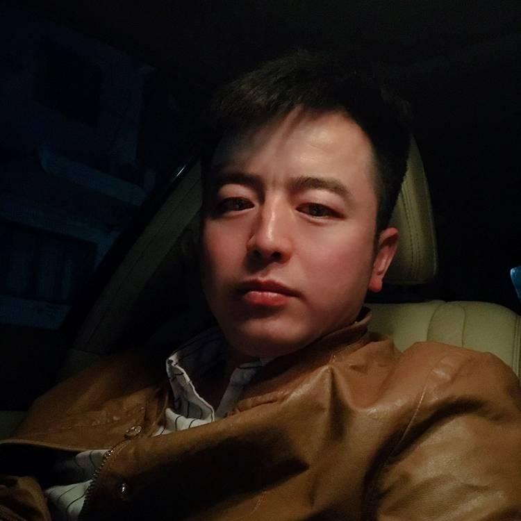 年轻等于醉月的照片
